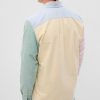 Classic Colorblock Oxford Shirt in Standard Fit with In-Conversion Cotton
