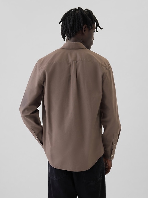 Classic Oxford Shirt in Standard Fit Classic Oxford Shirt in Standard Fit