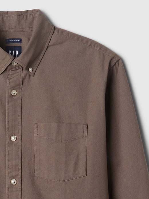 Classic Oxford Shirt in Standard Fit Classic Oxford Shirt in Standard Fit