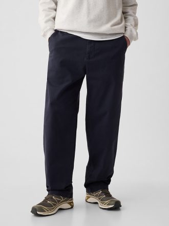 Modern Khakis in Baggy Fit