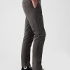 Modern Khakis in Skinny Fit