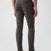 Modern Khakis in Skinny Fit