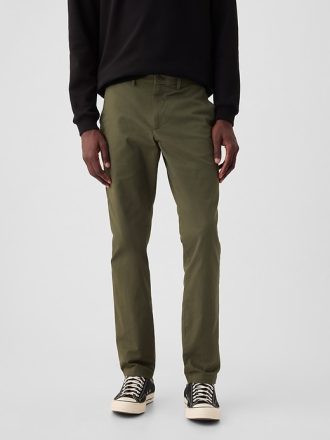 Modern Khakis in Slim Fit