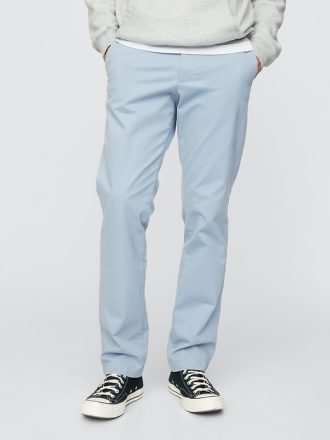 Modern Khakis in Straight Fit