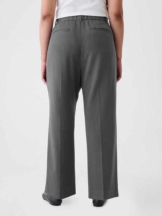 365 High Rise Brushed Twill Pleated Taper Trousers 365 High Rise Brushed Twill Pleated Taper Trousers