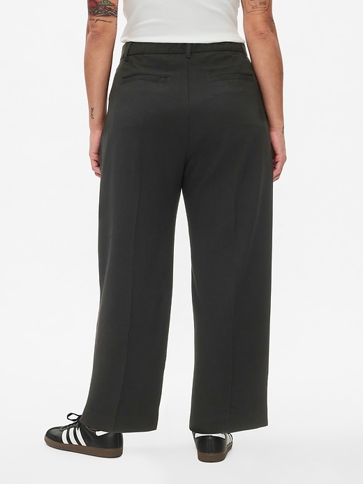 365 High Rise Brushed Twill Pleated Taper Trousers 365 High Rise Brushed Twill Pleated Taper Trousers