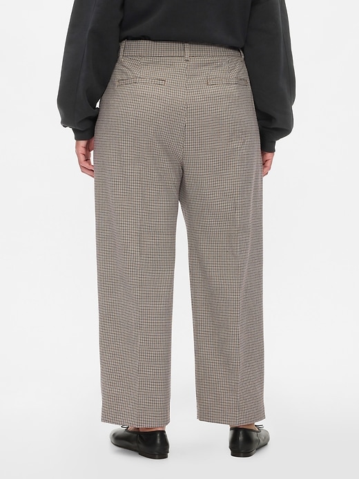 365 High Rise Brushed Twill Pleated Taper Trousers 365 High Rise Brushed Twill Pleated Taper Trousers