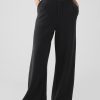 CashSoft Pleated Trousers