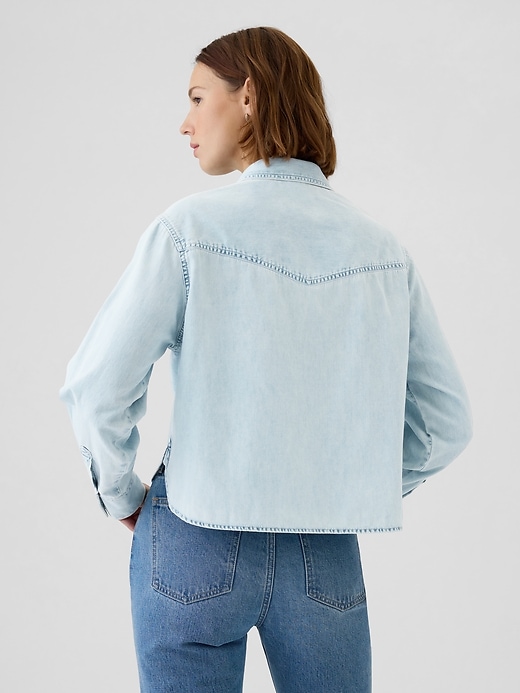 Cropped Denim Western Shirt Cropped Denim Western Shirt