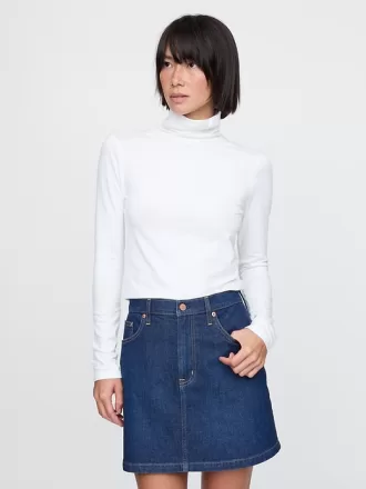 Featherweight Turtleneck