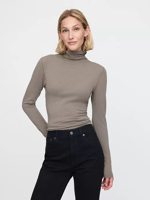 Featherweight Turtleneck Featherweight Turtleneck