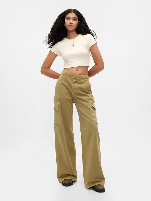 Gap × Disney Cropped Crewneck T-Shirt Gap × Disney Cropped Crewneck T-Shirt