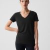 GapFit Breathe V-Neck T-Shirt