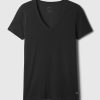GapFit Breathe V-Neck T-Shirt
