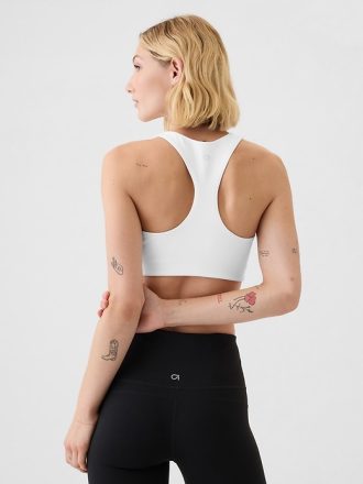 GapFit Power Medium Impact Sports Bra