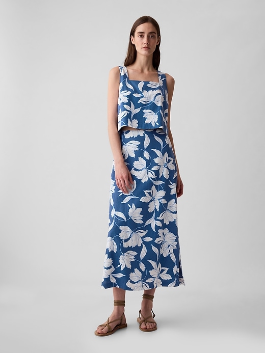 Linen-Blend Button-Back Cropped Tank Top Linen-Blend Button-Back Cropped Tank Top