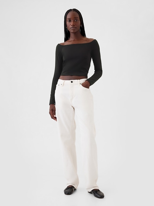 Modern Cropped Off-Shoulder T-Shirt Modern Cropped Off-Shoulder T-Shirt