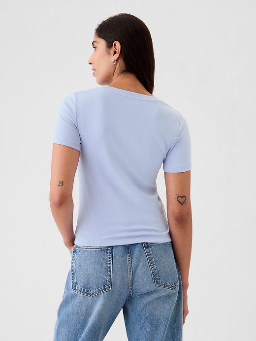 Modern Cropped T-Shirt Modern Cropped T-Shirt