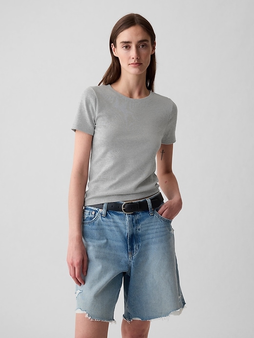 Modern Cropped T-Shirt Modern Cropped T-Shirt