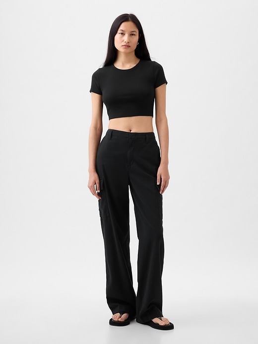Modern Cropped T-Shirt Modern Cropped T-Shirt