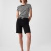 Modern Cropped T-Shirt